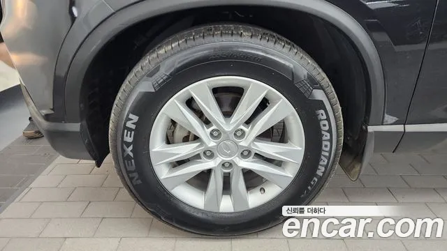KGM Rexton 2018 thumb 2