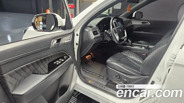KGM Rexton 2022 thumb 11