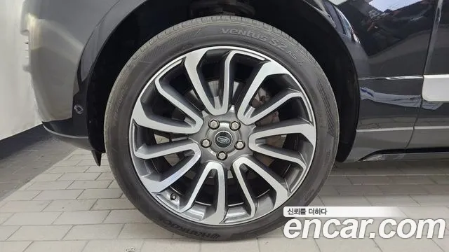 Land Rover Range Rover 2015 thumb 11