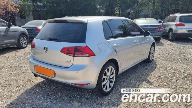Volkswagen Golf 2014 thumb 4