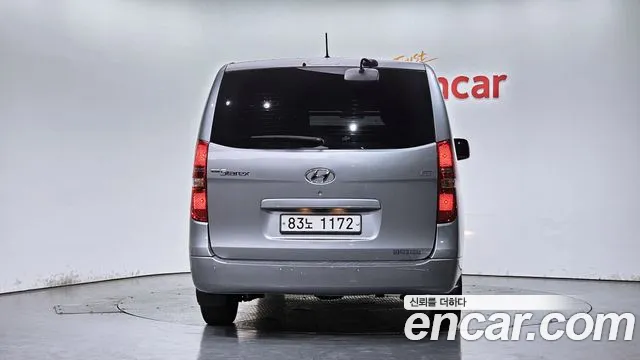 Hyundai Staria 2019 thumb 4