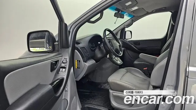 Hyundai Staria 2019 thumb 2