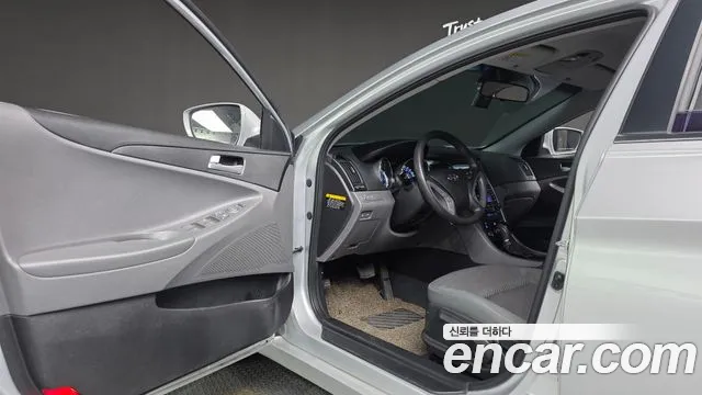 Hyundai Sonata 2013 thumb 10