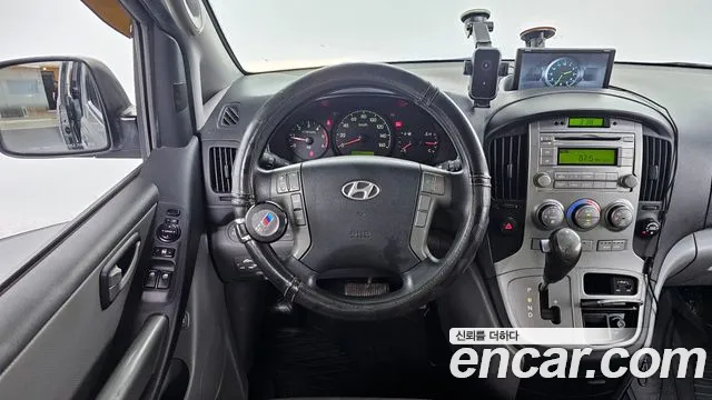 Hyundai Staria 2013 thumb 4