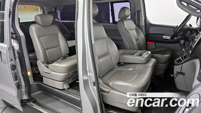 Hyundai Staria 2013 thumb 12
