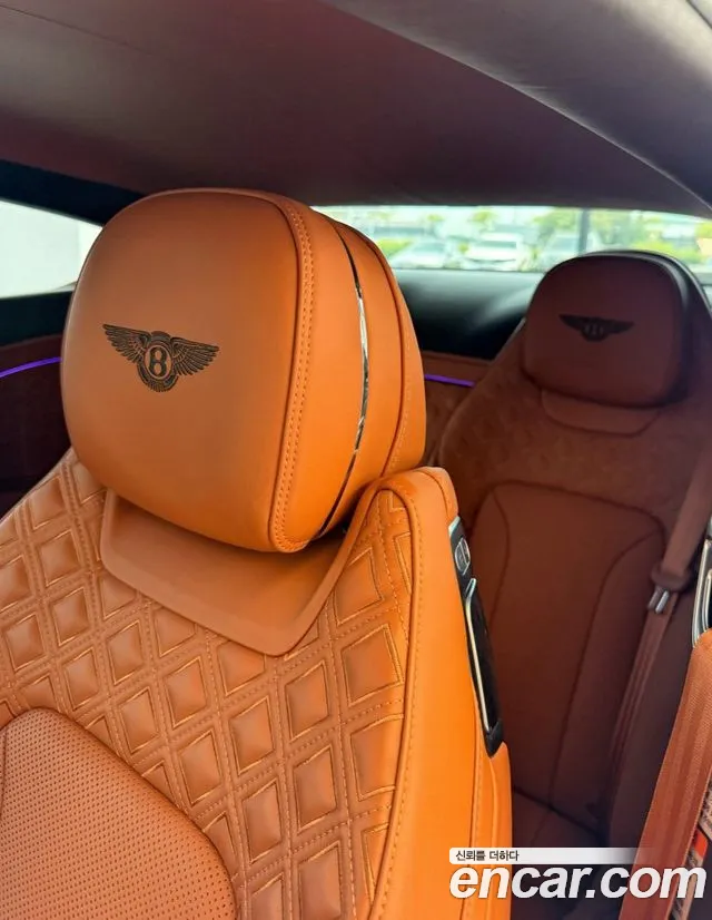Bentley Continental 2021 thumb 8