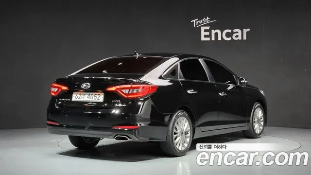 Hyundai LF 2014 thumb 2