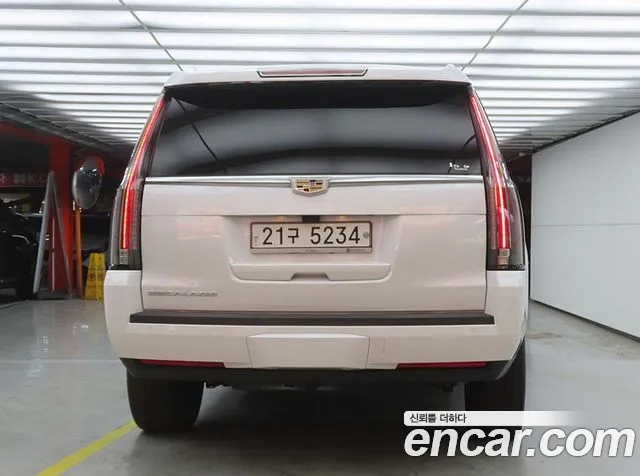 Cadillac Escalade 2017 thumb 12