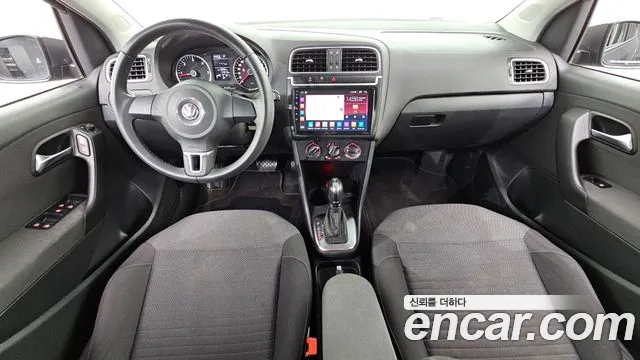 Volkswagen Polo 2013 thumb 10