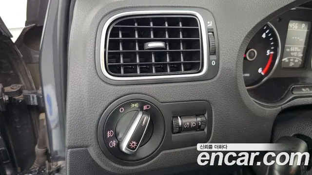 Volkswagen Polo 2013 thumb 3