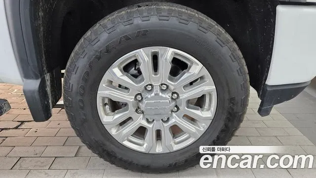 GMC Sierra 2020 thumb 4