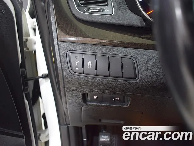 Kia K7 2012 thumb 6