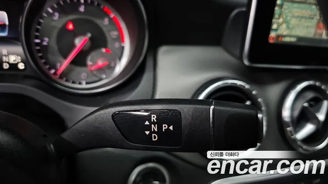 Mercedes-Benz A-Класс 2015 thumb 6