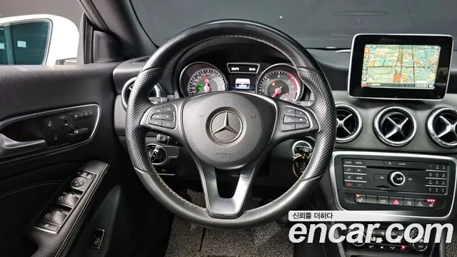 Mercedes-Benz A-Класс 2015 thumb 10