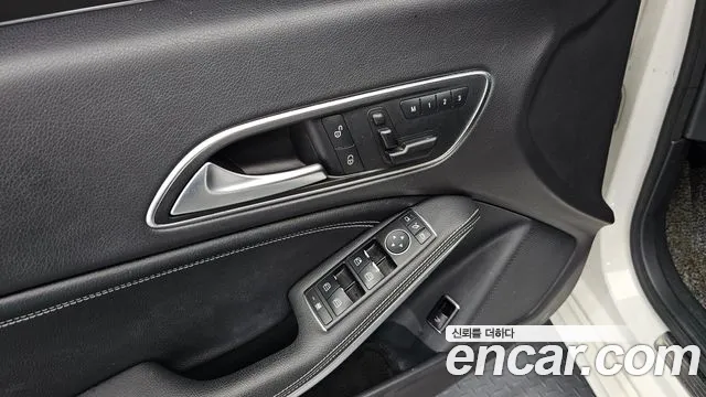 Mercedes-Benz A-Класс 2015 thumb 11