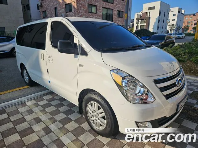 Hyundai Starex 2017 thumb 4