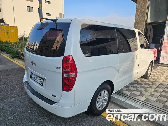 Hyundai Starex 2017 thumb 6
