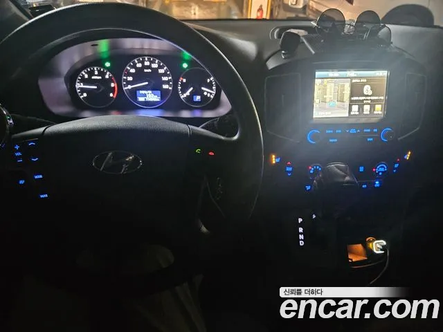 Hyundai Starex 2017 thumb 8