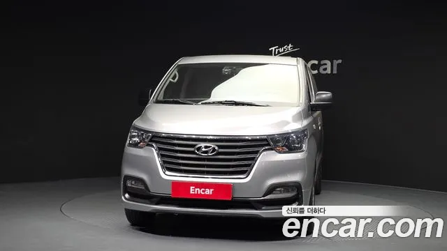 Hyundai Staria 2018 thumb 3