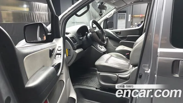 Hyundai Staria 2018 thumb 10