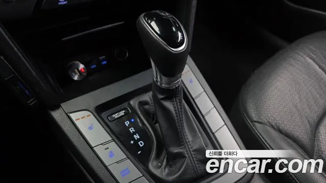 Hyundai Avante 2016 thumb 11