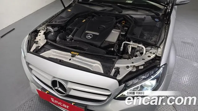 Mercedes-Benz C-Class 2015 thumb 3