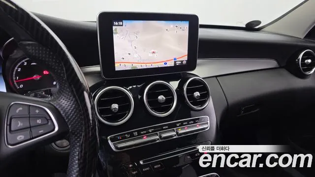 Mercedes-Benz C-Class 2015 thumb 7