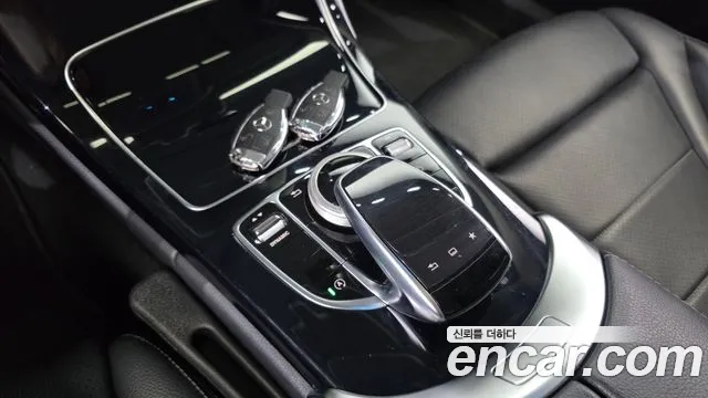 Mercedes-Benz C-Class 2015 thumb 4