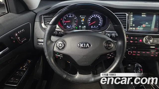 Kia K9 2015 thumb 10