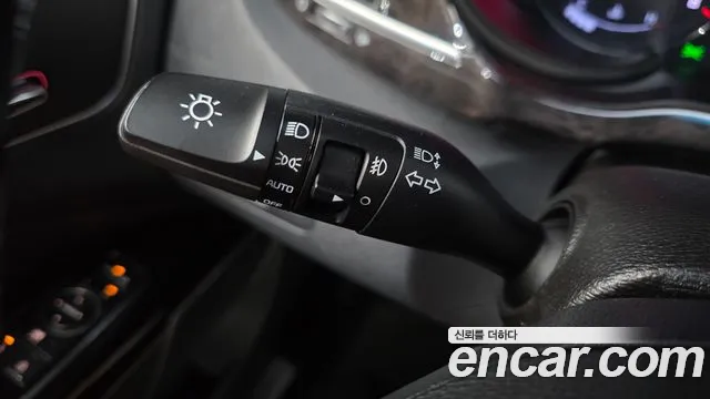 Kia K9 2015 thumb 4