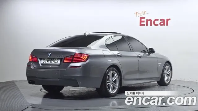 BMW 5 серии 2016 thumb 11