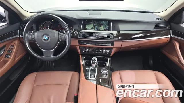 BMW 5 серии 2016 thumb 3