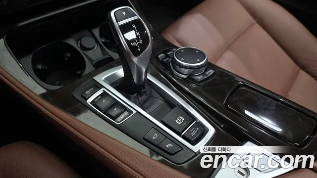 BMW 5 серии 2016 thumb 2