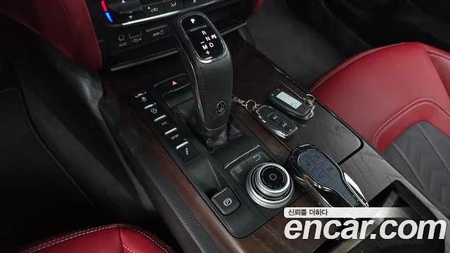 Maserati Quattroporte 2019 thumb 8