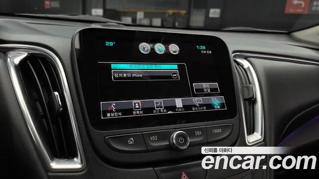 Chevrolet Malibu 2018 thumb 2