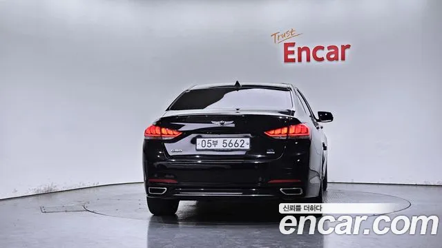 Genesis G80 2017 thumb 12