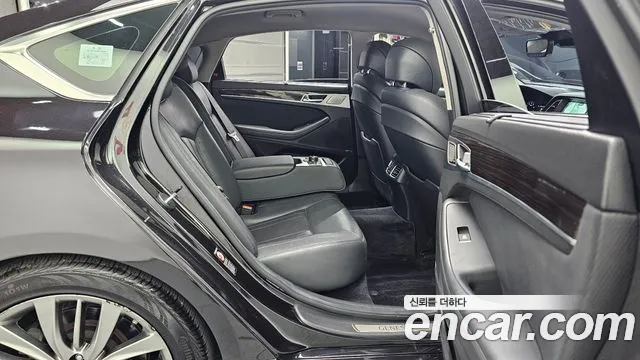 Genesis G80 2017 thumb 11