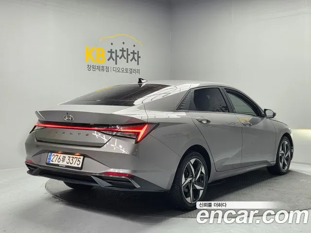 Hyundai Elantra 2021 thumb 3