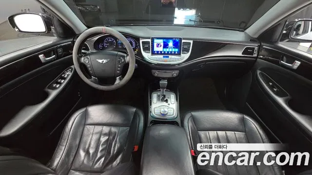 Hyundai Genesis 2013 thumb 10