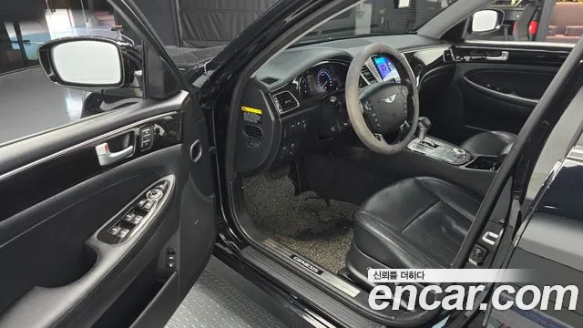 Hyundai Genesis 2013 thumb 11