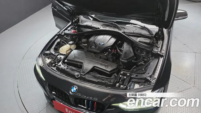 BMW 3 серии 2018 thumb 6