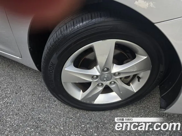 Hyundai Avante 2013 thumb 3