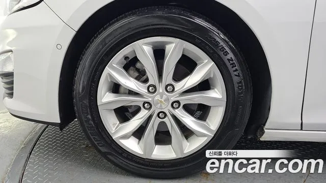 Chevrolet Malibu 2019 thumb 12