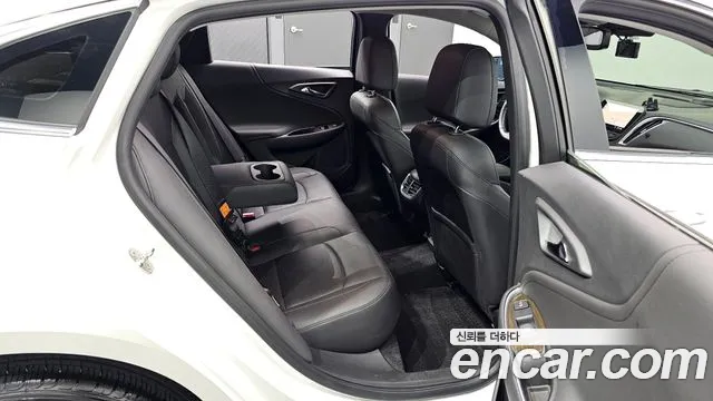 Chevrolet Malibu 2019 thumb 2