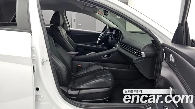 Hyundai Elantra 2023 thumb 7