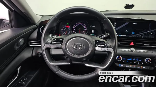 Hyundai Elantra 2023 thumb 8