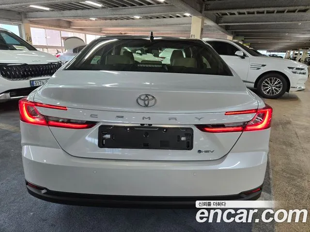 Toyota Camry 2026 thumb 11