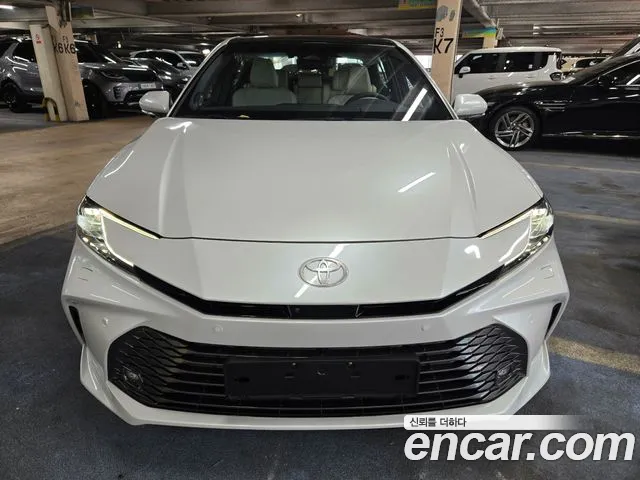 Toyota Camry 2026 thumb 10