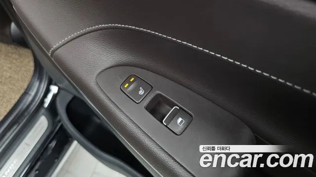 Hyundai Grandeur 2017 thumb 10