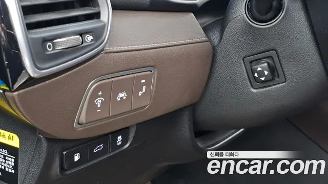 Hyundai Grandeur 2017 thumb 3
